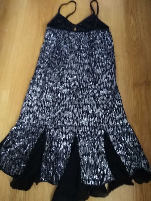 Малка черна рокля