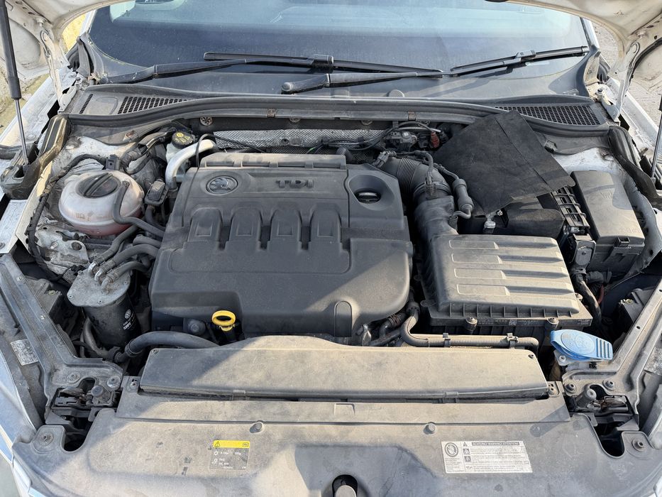 Шкода супърб 2.0тди дсг на части / skoda superb 2.0tdi dsg