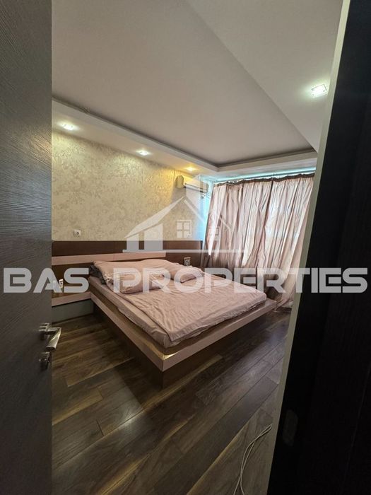 Продава се Тристаен апартамент в София, Манастирски ливади - 118 кв.м за 1275 €/кв.м - Снимка #8