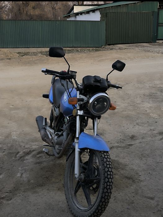 Продам японский мотоцикл Сузуки