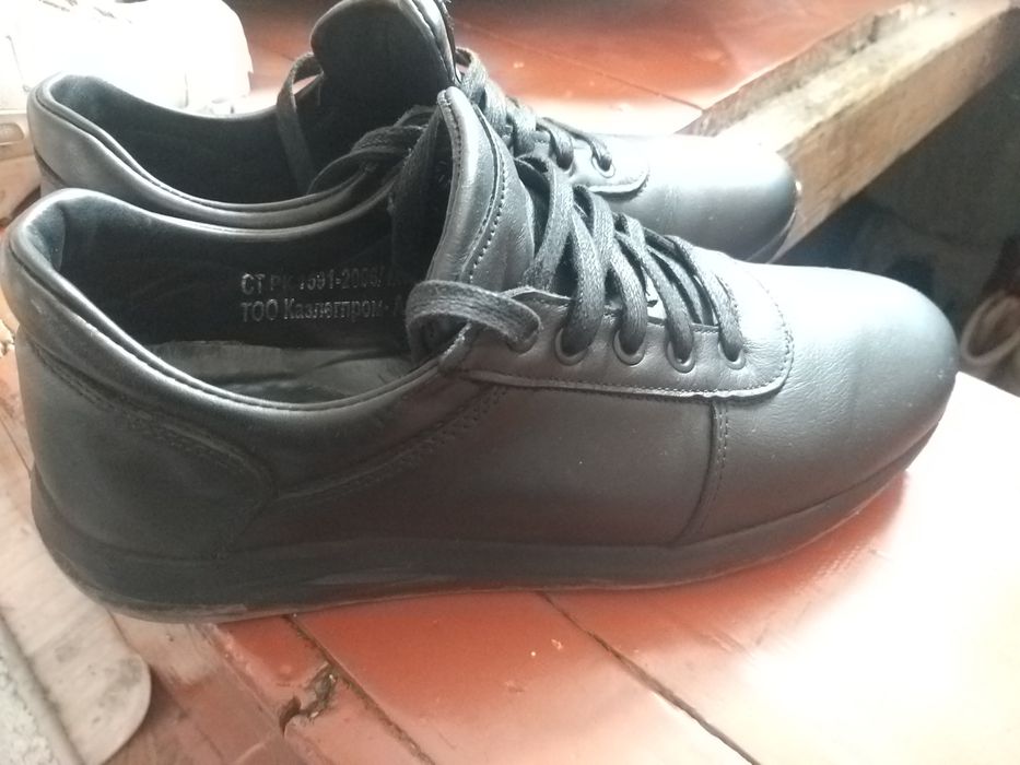 Мужские туфли продам