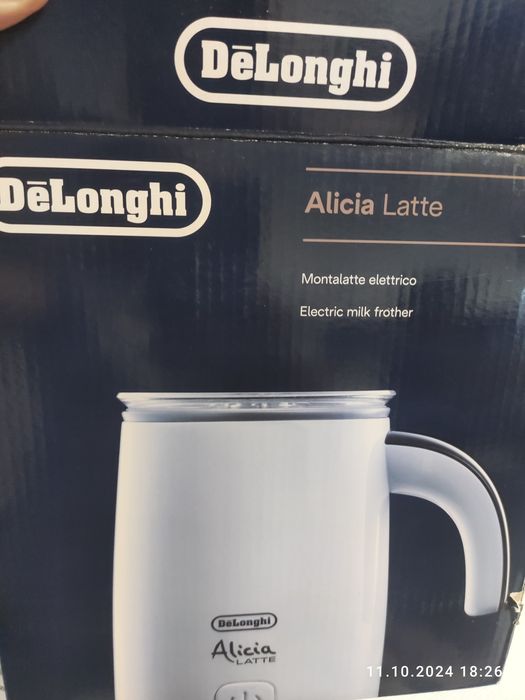 Вспениватель молока Delonghi EMF2.BK