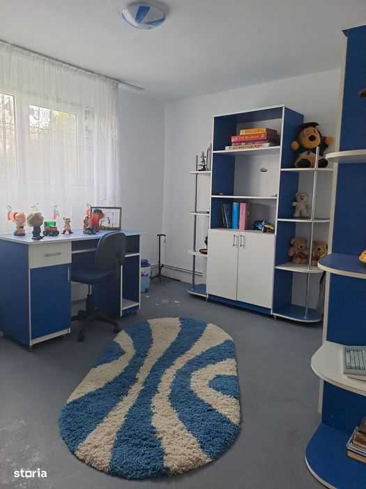 Vând casă  parter cu mansarda