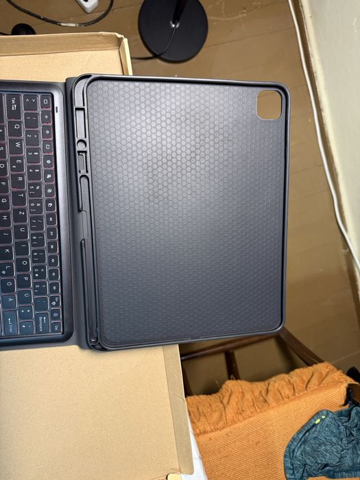 Калъф-Клавиатура за таблет