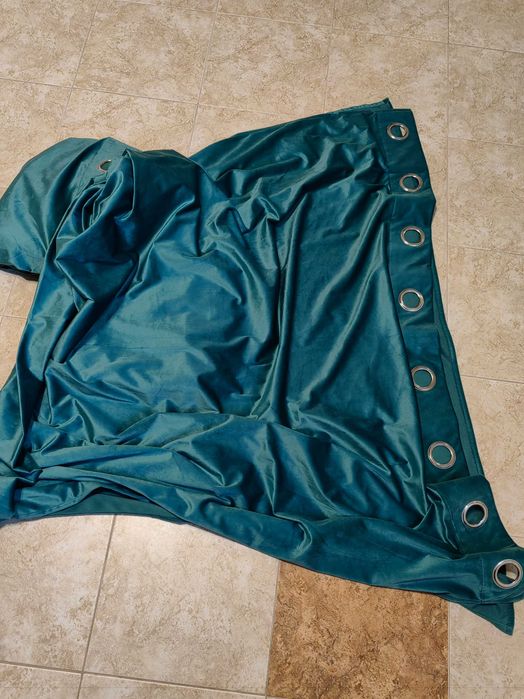 Три Големи Пердета с Размери 140/260 см.