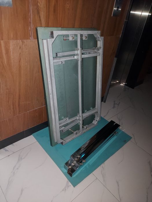 Стол стеклянный раздижной