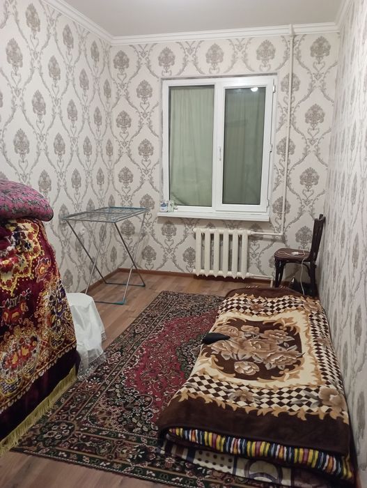 Продается 4 комнатная Чиланзар 19кв 4/1/4