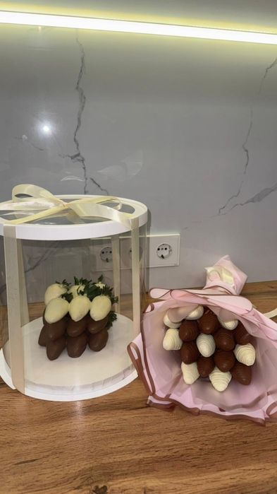 Клубника в шоколаде , букет с клубника
