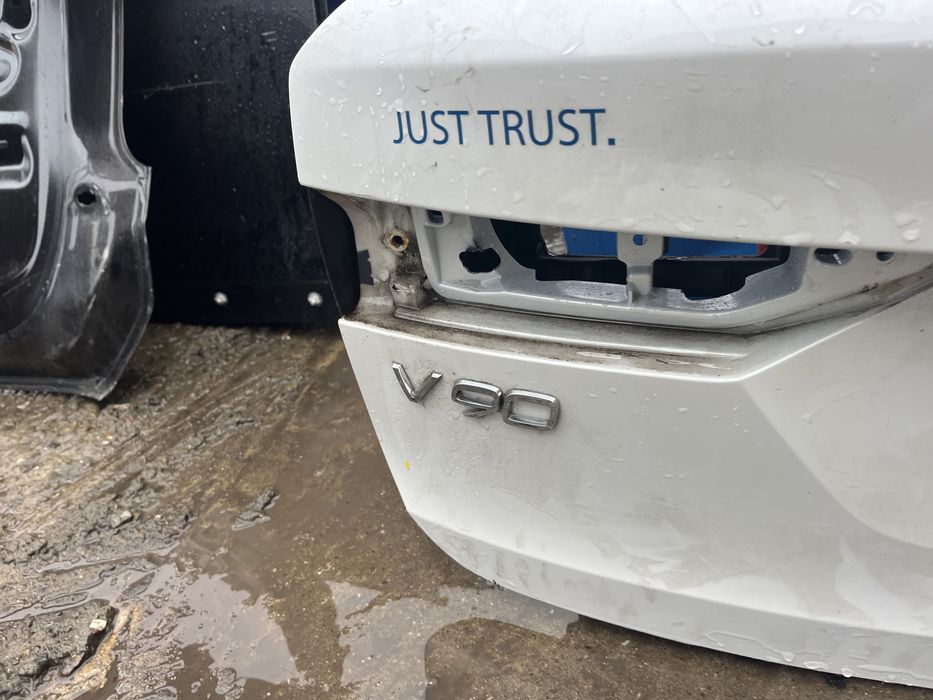 Капак,багажник,врата Volvo V90