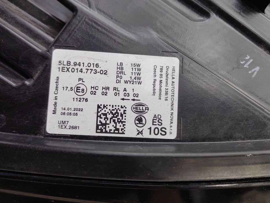 Фар Skoda Enyaq LED десен Оригинален