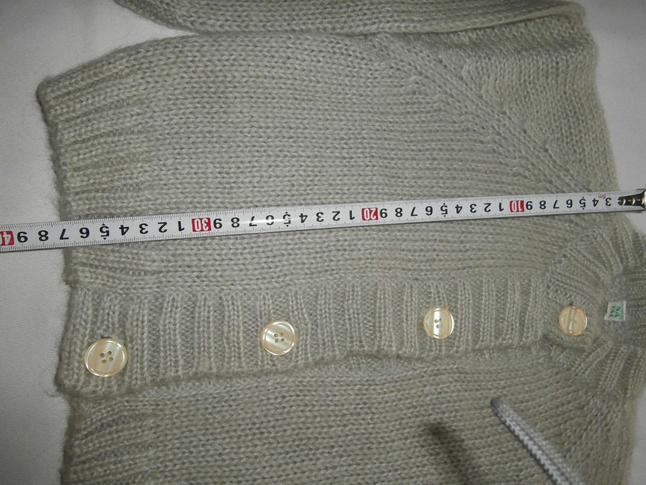 Детска плетена жилетка