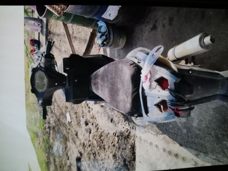 Продам скутер срочна