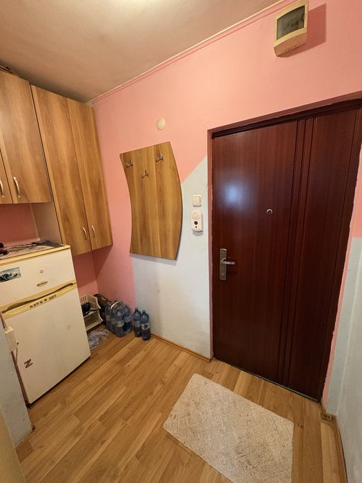 Inchiriez garsoniera