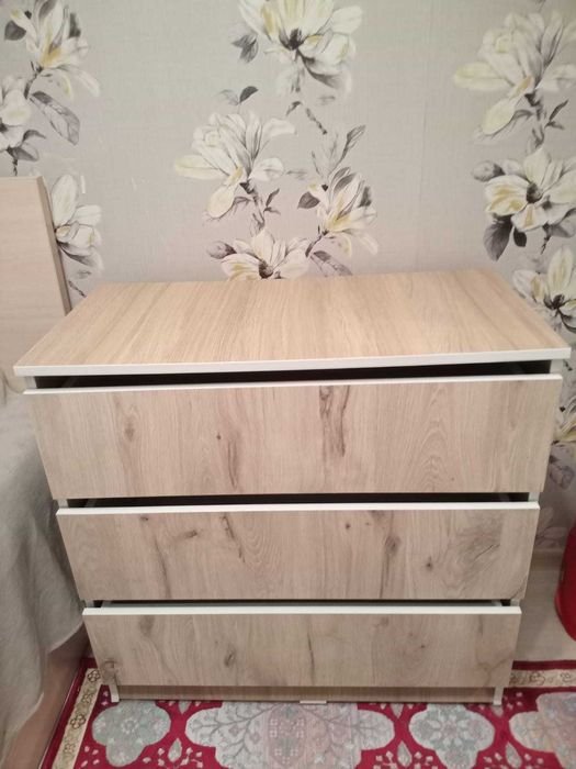 тумба для спальни , три ящика