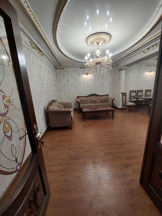 Сдаётся квартира  Шох мед  Айбек