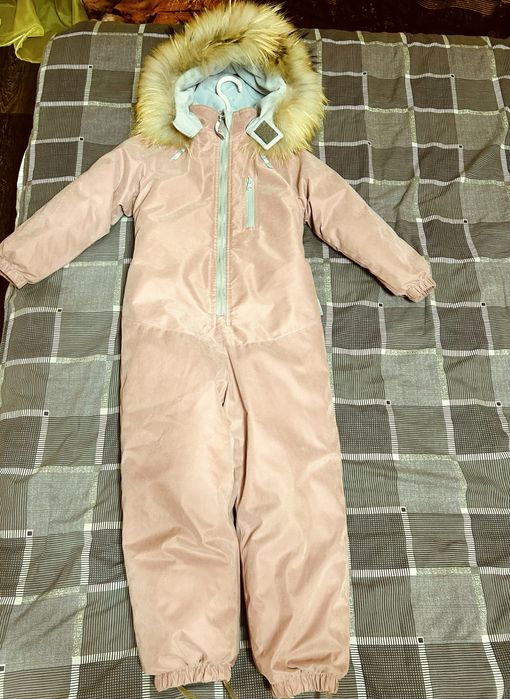 Зимний детский комбинезон
