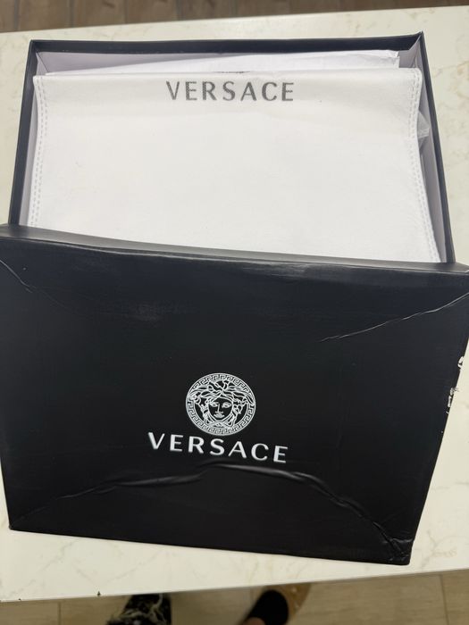 Versace Greca Labyrinth