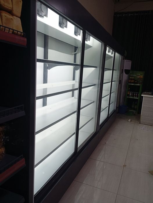 Zakaz xolodelniklar  vitrina xolodelnik