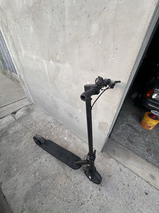 Trotineta VivoBike v30
