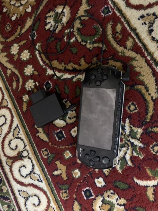 psp 3004 с зарядкой