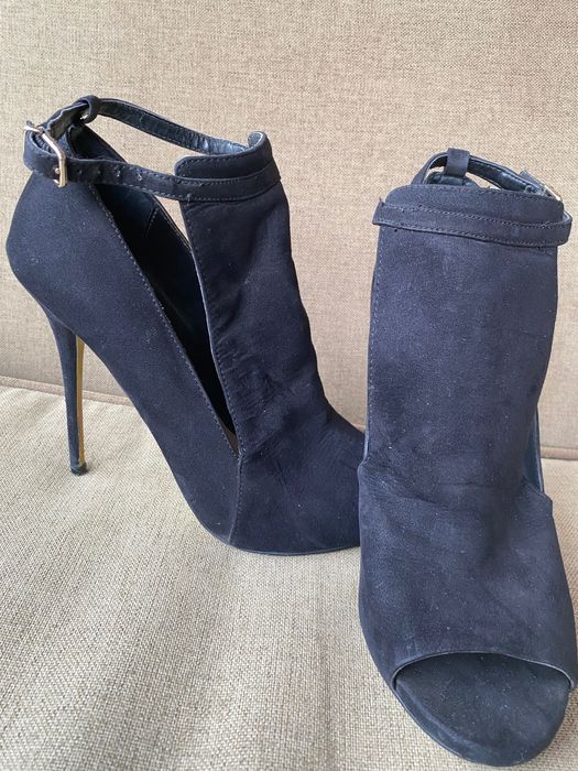 Sandale piele intoarsa