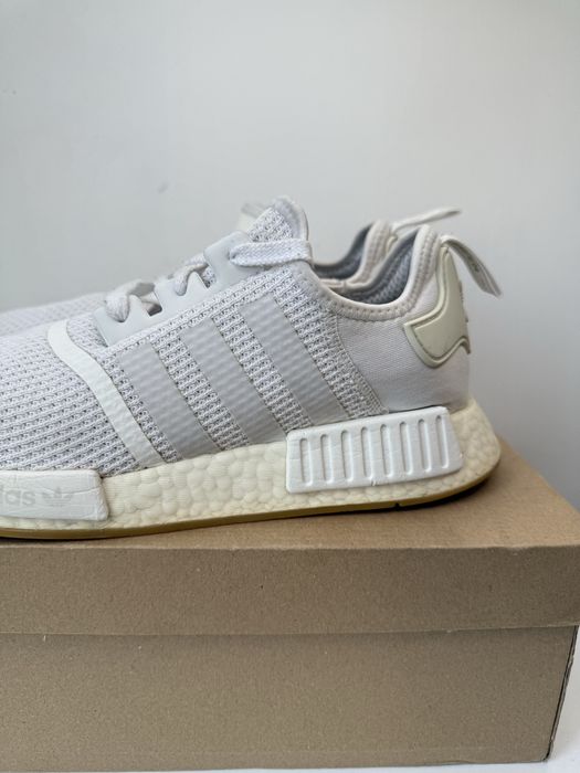 Adidas NMD_R1 ( 44) 28,5см. Маратонки