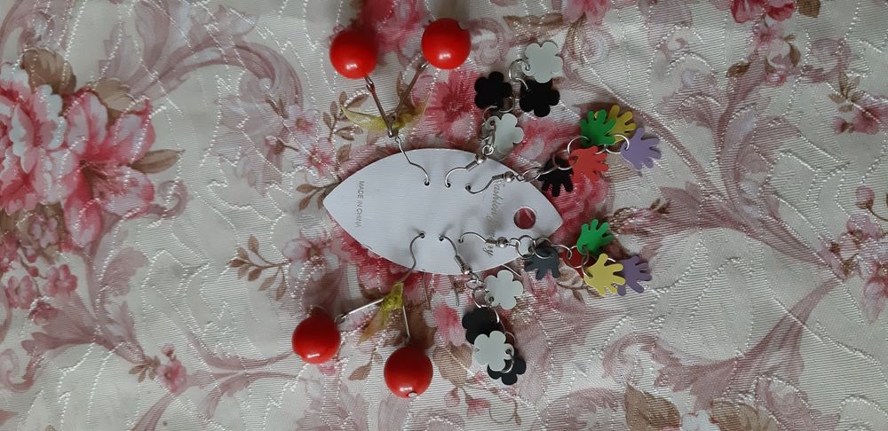 Лот от пет чифта обеци