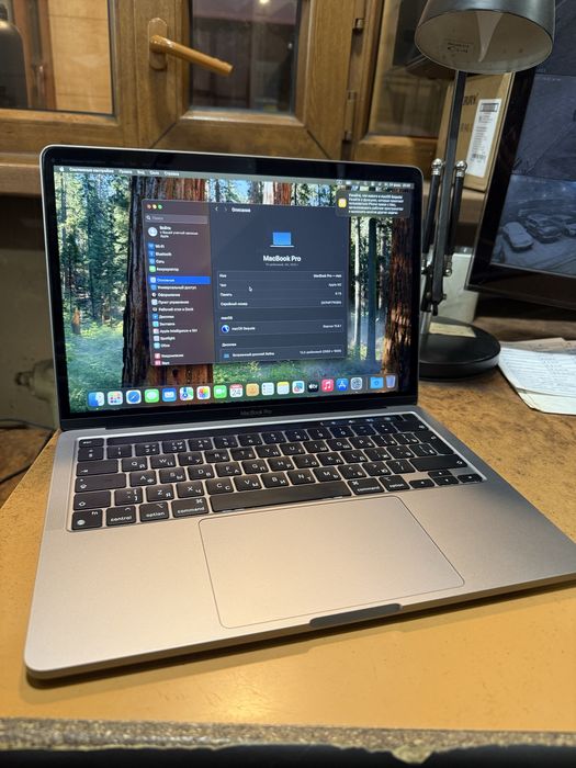 MacBook Pro m2 13,6 дюймов