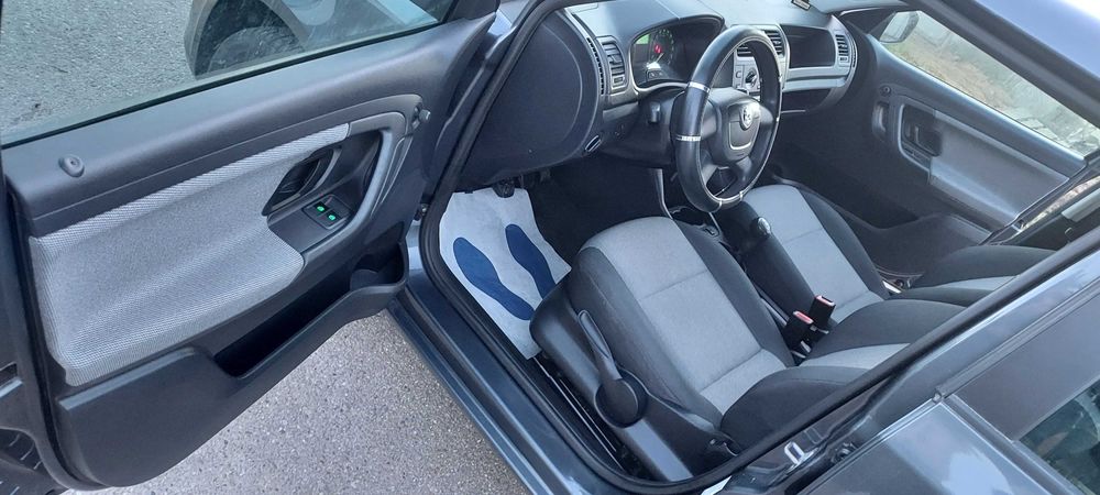 Scoda Fabia. 1.2 benzina euro 5 .2012 ( vw polo, Seat ibizza)