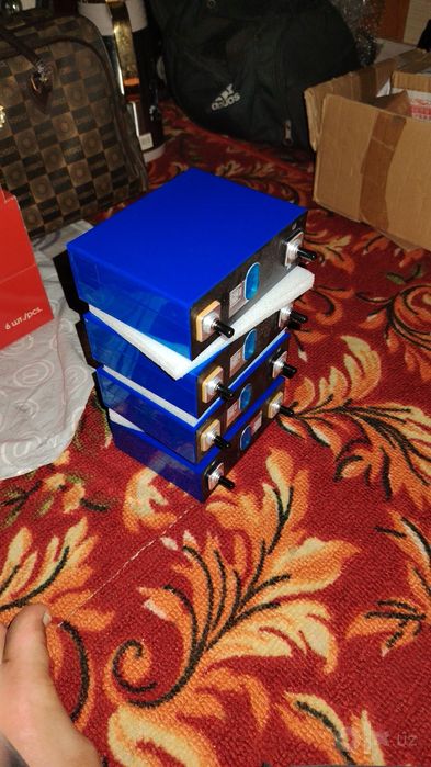 LiFePo4 3.2v  104A 12v