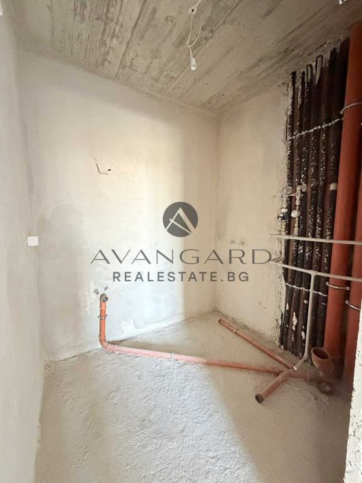 Продава се Тристаен апартамент в Пловдив, Тракия - 123 кв.м за 747 €/кв.м - Снимка #8