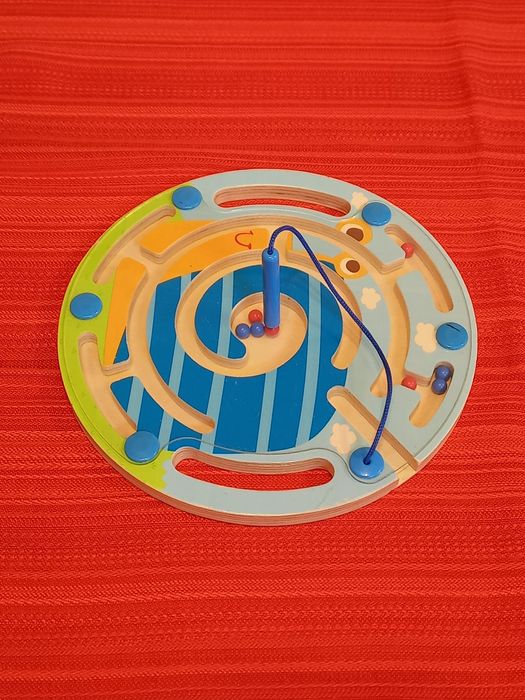 Игра дървен лабиринт с магнитна "писалка"