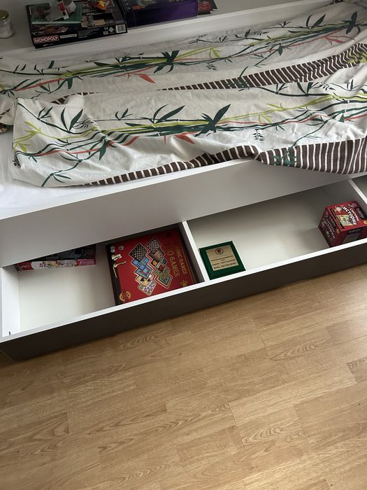 Двуетажно легло ,