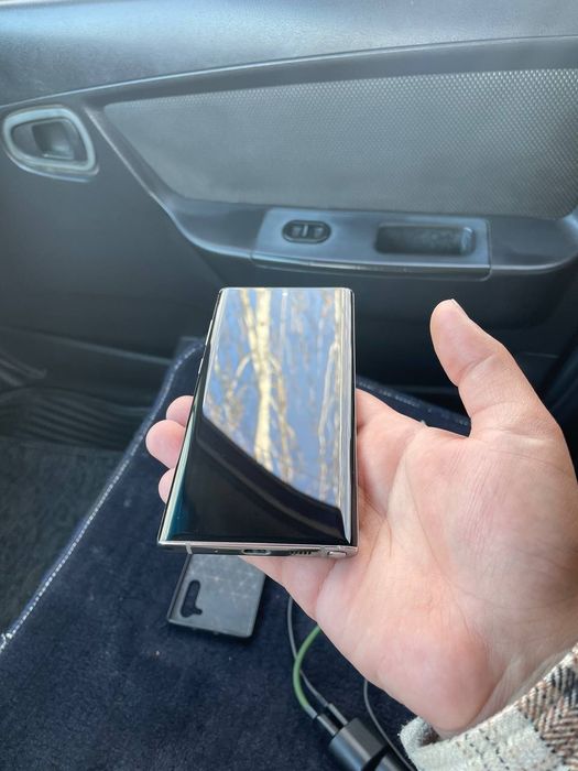 Samsung not 10 xolati yaxshi