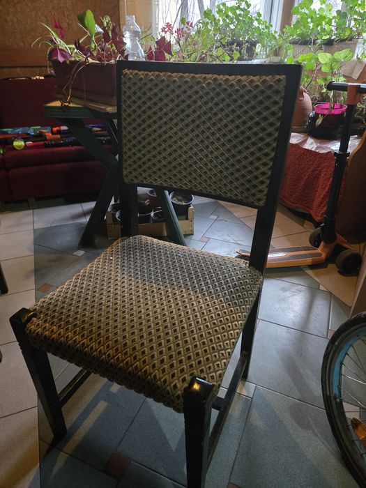 Маси и столове за заведение