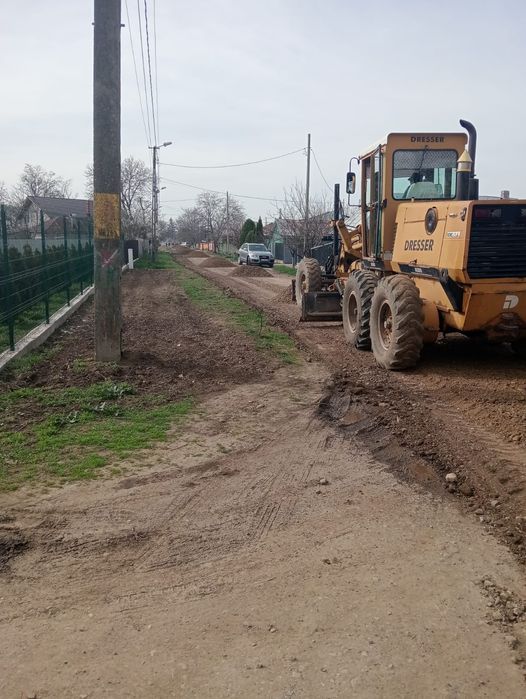 Autogreder Dresser DEMAG ( Caterpilar 140) ~17 tone și cilindru HAMM 1