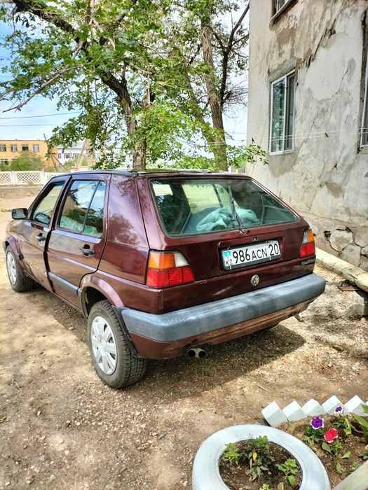 Продам автомобиль гольф 2