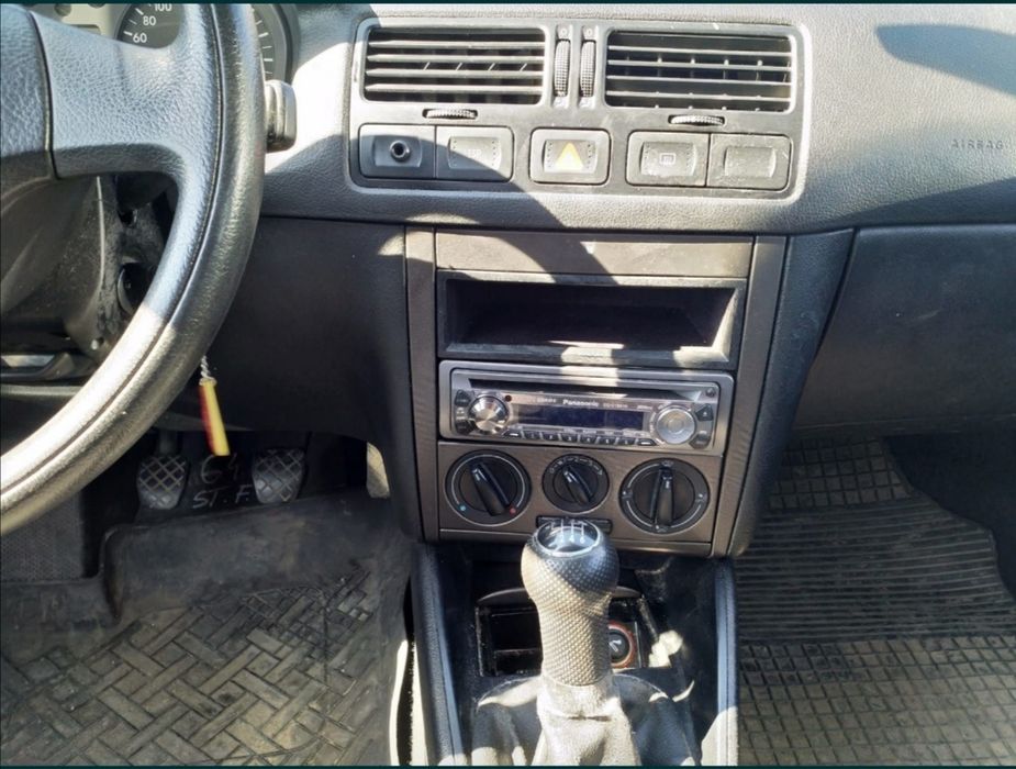 Volan 3 spițe cu airbag  vw bora golf 4 1.4i axp