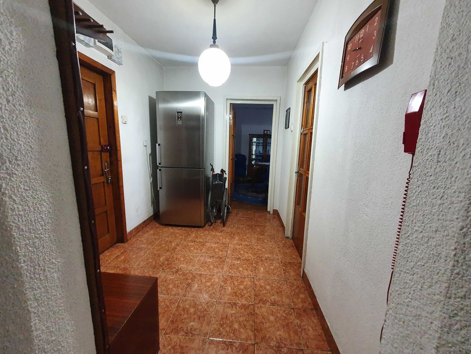 Vanzare apartament 4 camere, Bloc Gioconda, Ploiesti, Prahova