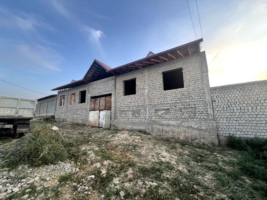 8 sotix uchastka sotiladi