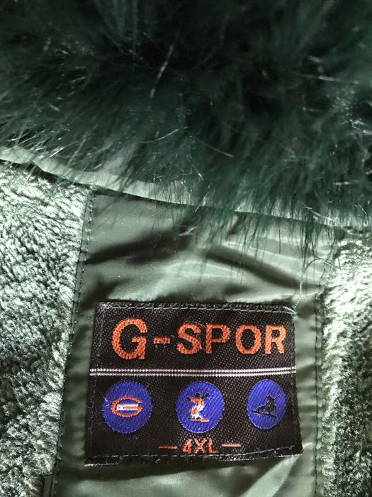 Geaca dama grosa cu gluga si blana