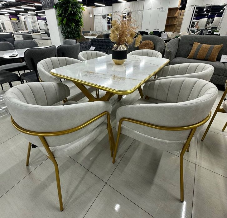 Стол и стулья по акции