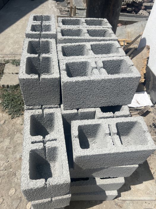 Сплитрный блоки для забора