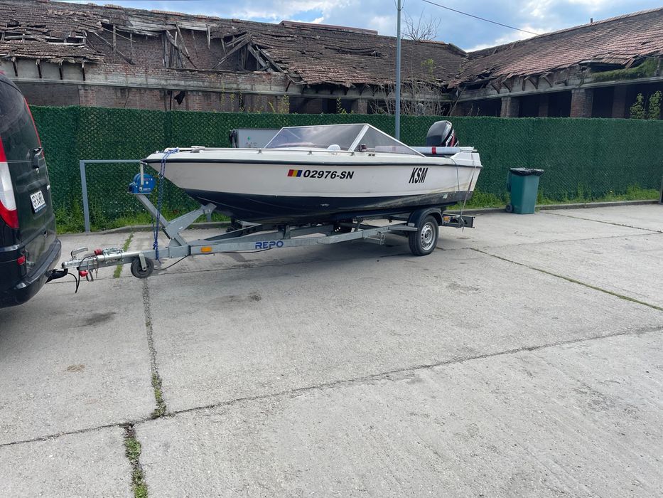Barca cu motor  acte valabile