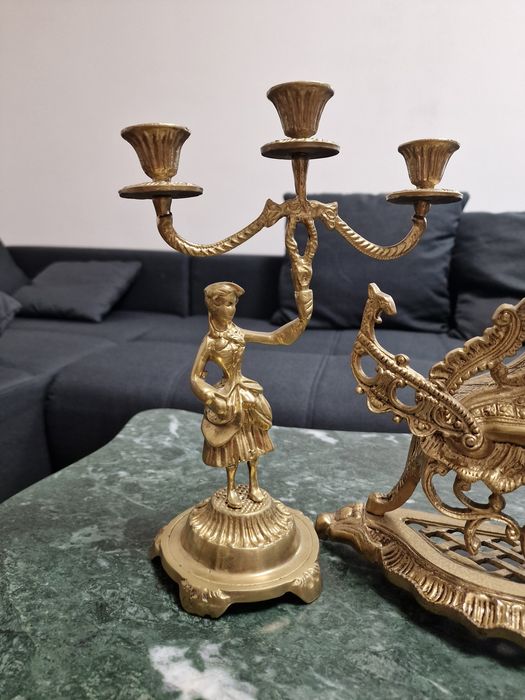 Ceas de șemineu cu două sfeșnice – bronz