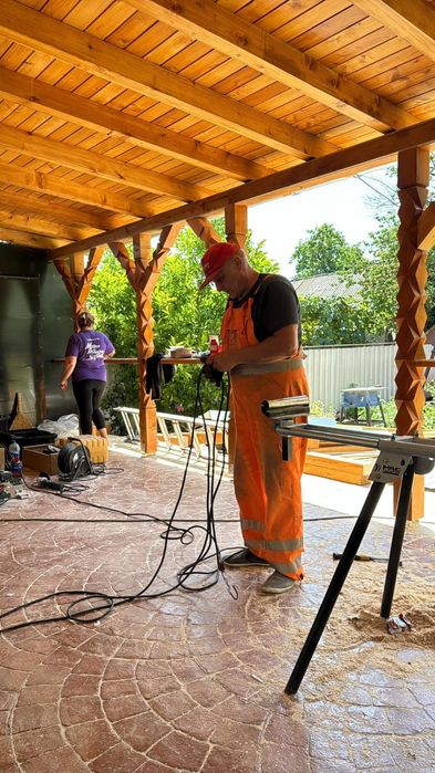 executam  terase  foișoare  pergole căsuțe