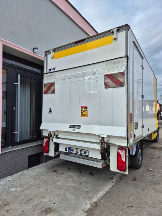 Mercedes sprinter 3.5t cu lift