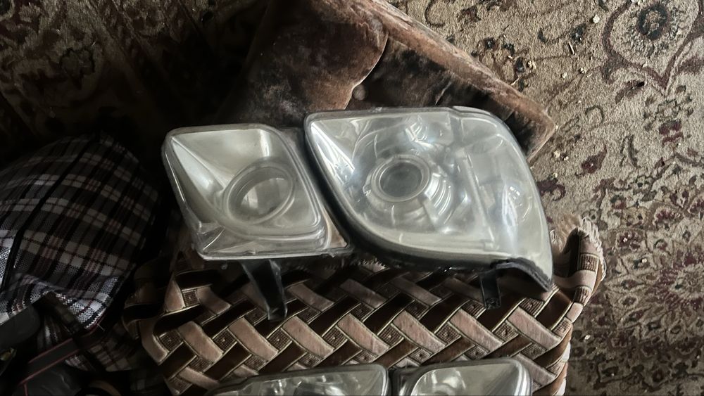 Продам фары lx470