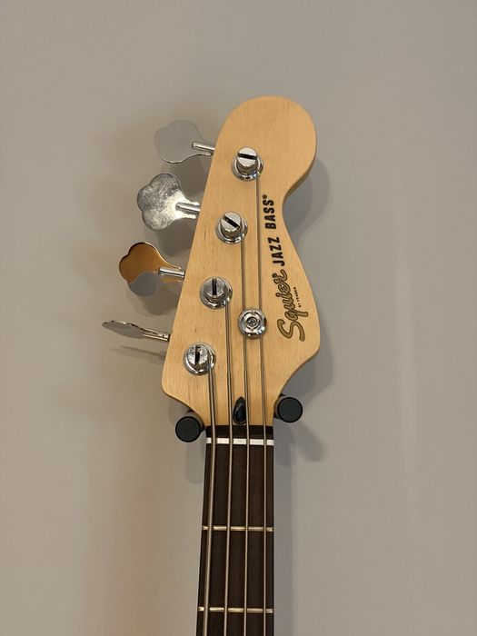 Squier Affinity Jazz Bass