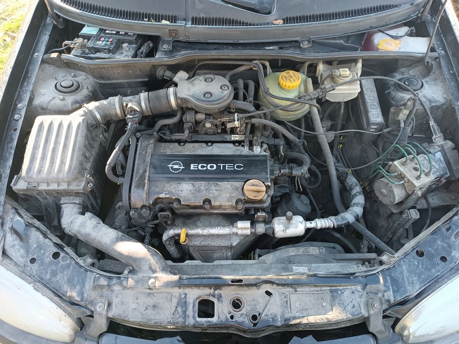 Opel corsa B x12xe на части